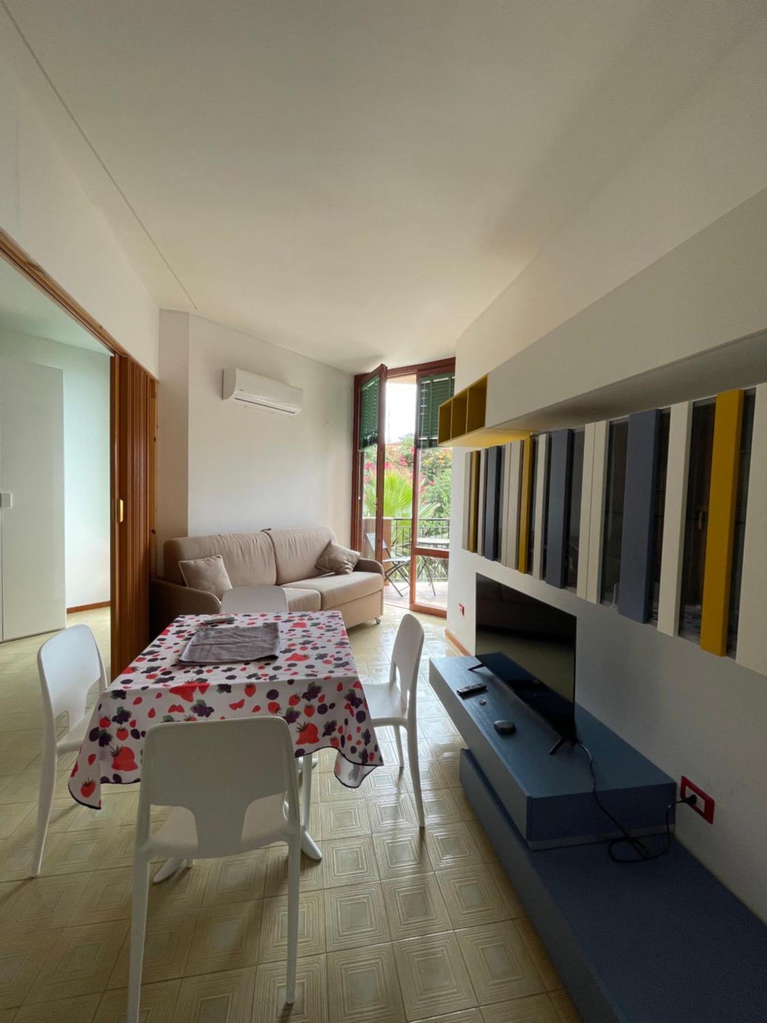 Gli Appartamenti Di Francuzzo Teulada Pokoj fotografie