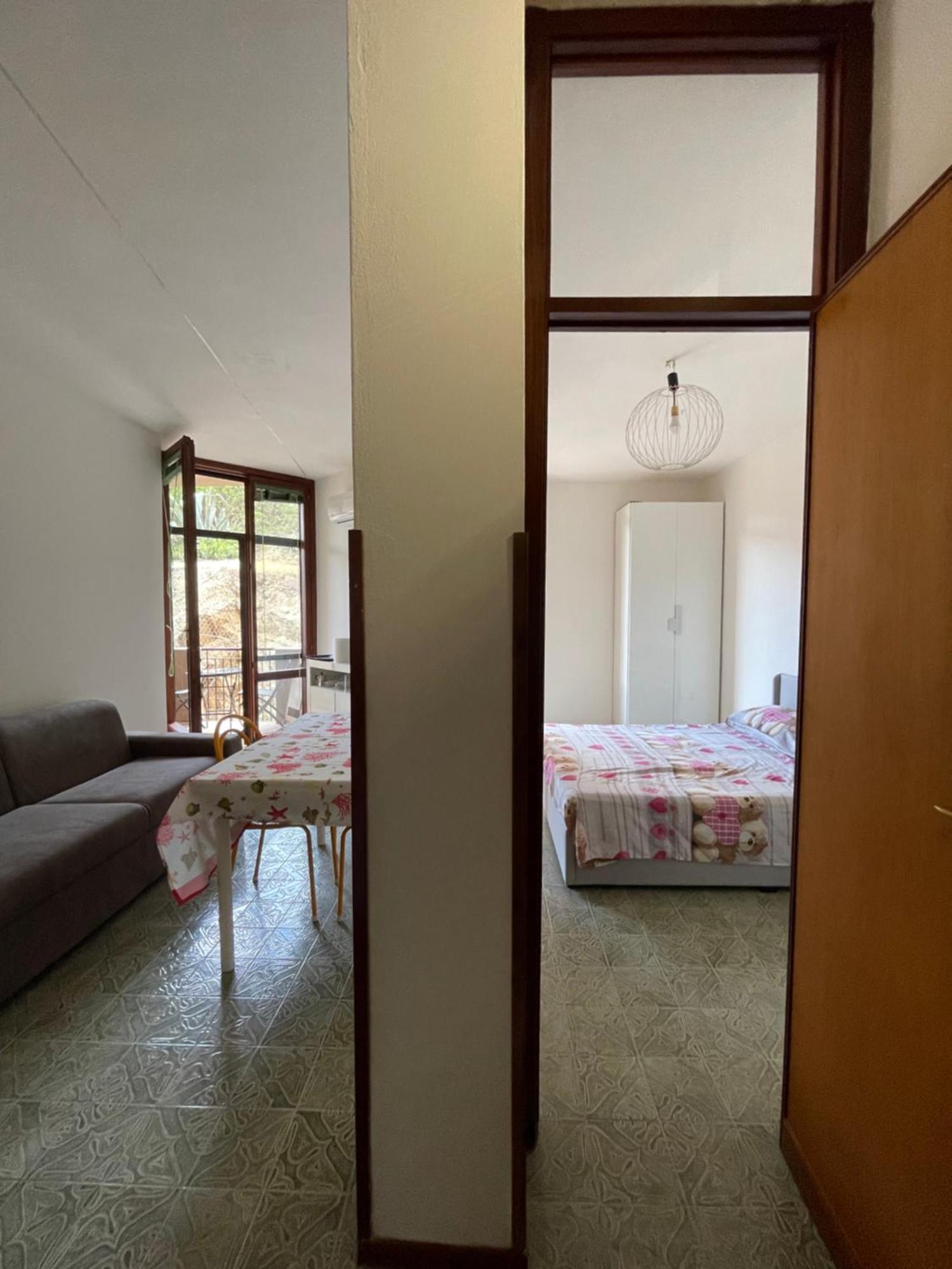 Gli Appartamenti Di Francuzzo Teulada Pokoj fotografie